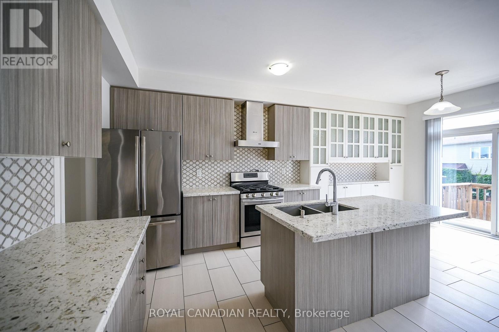59 Longboat Run W, Brantford, Ontario  N3T 0P5 - Photo 11 - X13702442