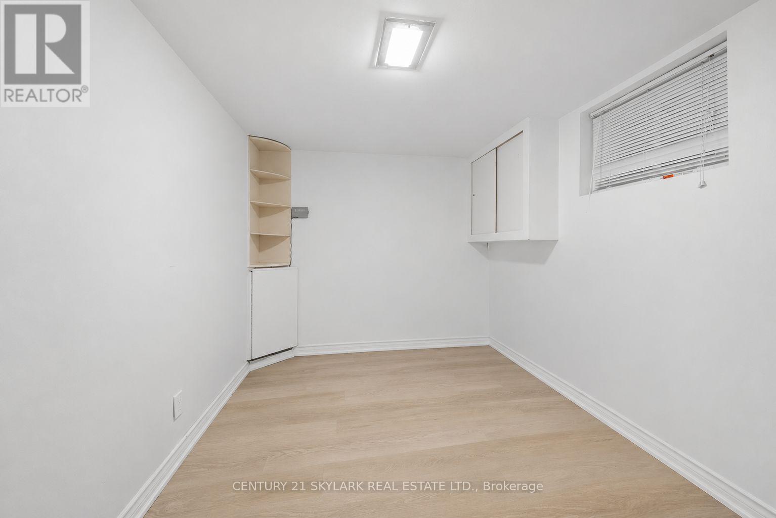 Basement - 18 Jodphur Avenue, Toronto, Ontario  M9M 2J4 - Photo 9 - W13701192