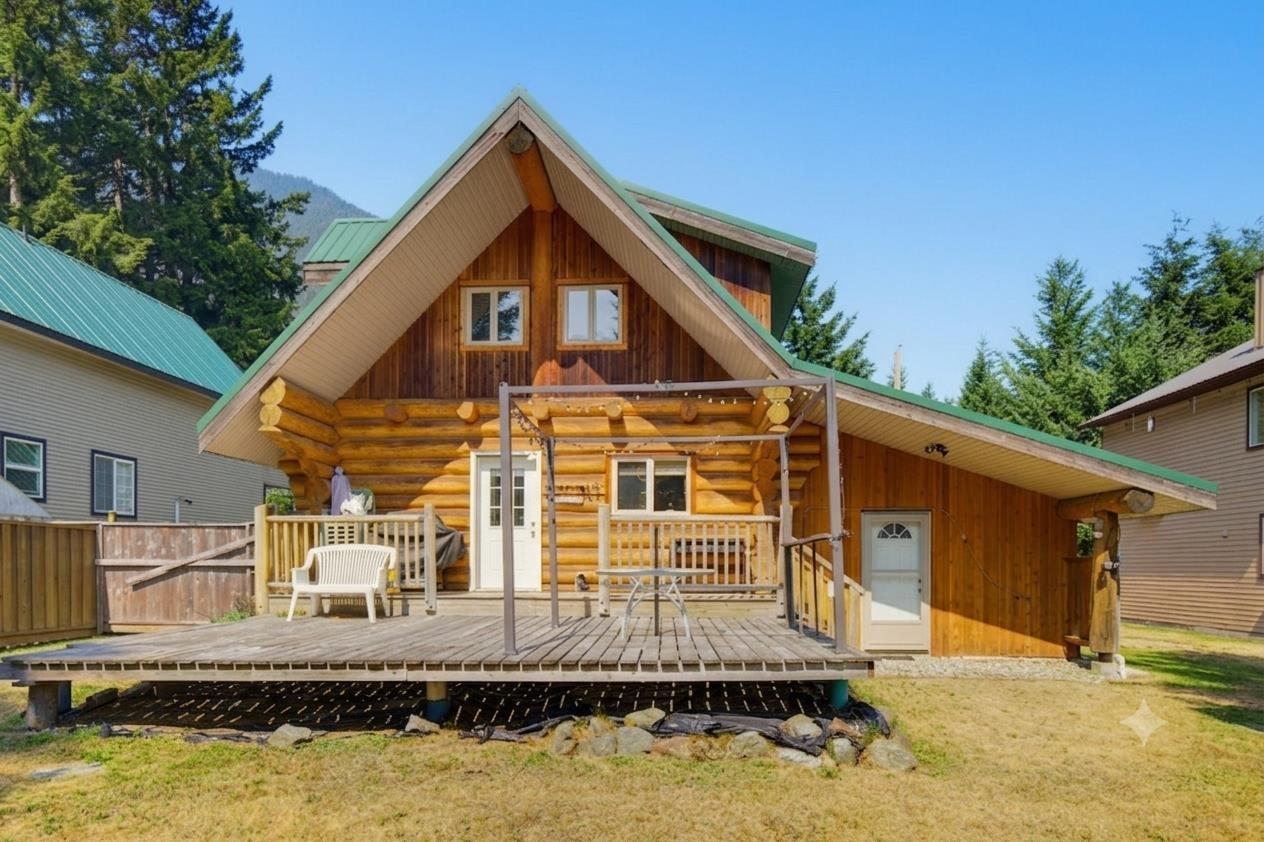 71788 Meadow Road, Sunshine Valley, Sunshine Valley, British Columbia  V0X 1L5 - Photo 3 - R3152076