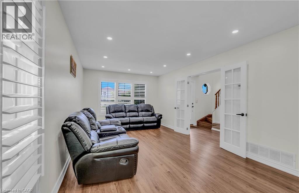 191 Stirling Macgregor Drive, Cambridge, Ontario  N1S 4Z8 - Photo 11 - 40857658
