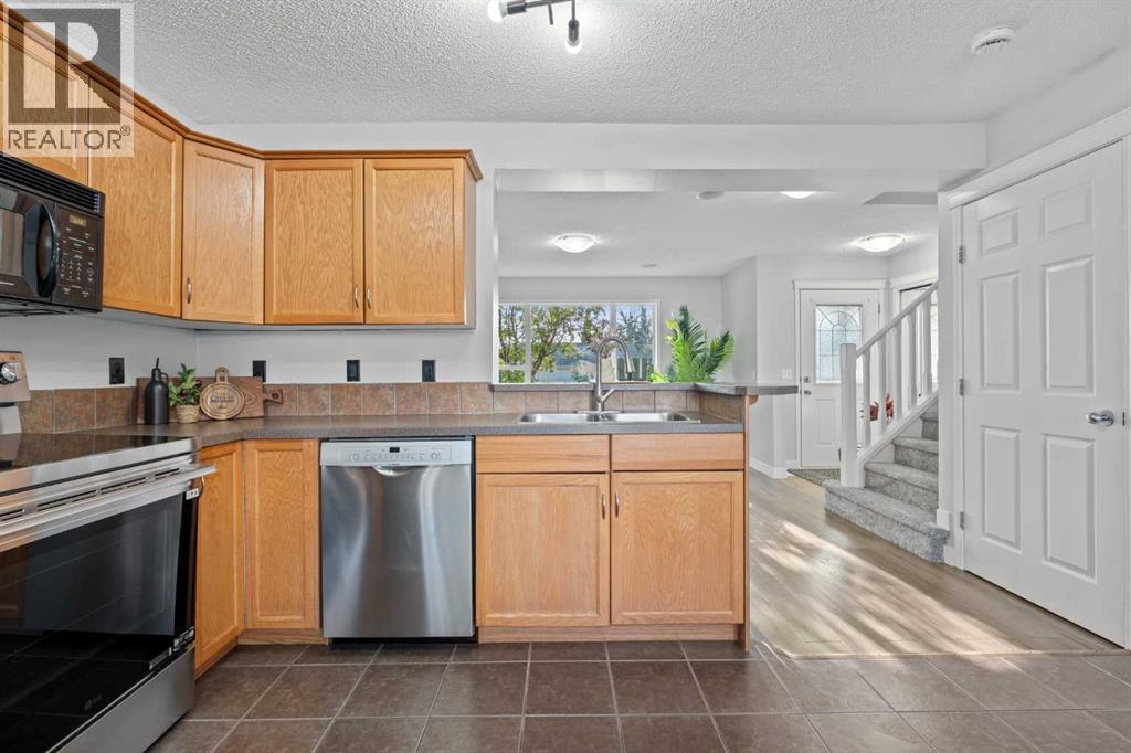 352 Sagewood Park SW, Airdrie, Alberta  T4B 3B2 - Photo 20 - A2338682