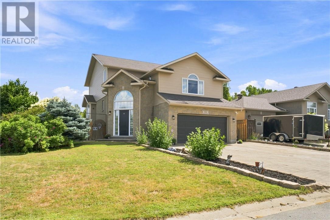 312 Braemore Cres, Garson, Ontario