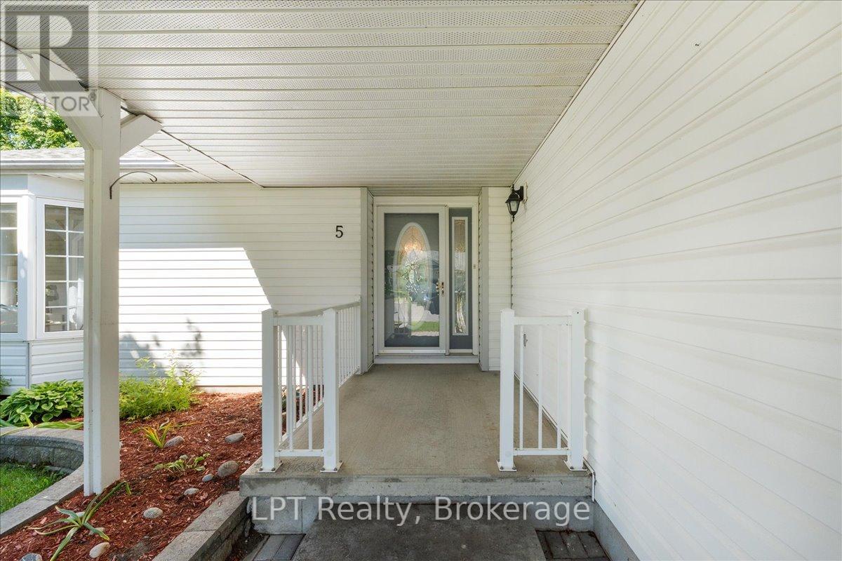 5 Niagara Trail, Clarington, Ontario  L1B 1A2 - Photo 3 - E13702478