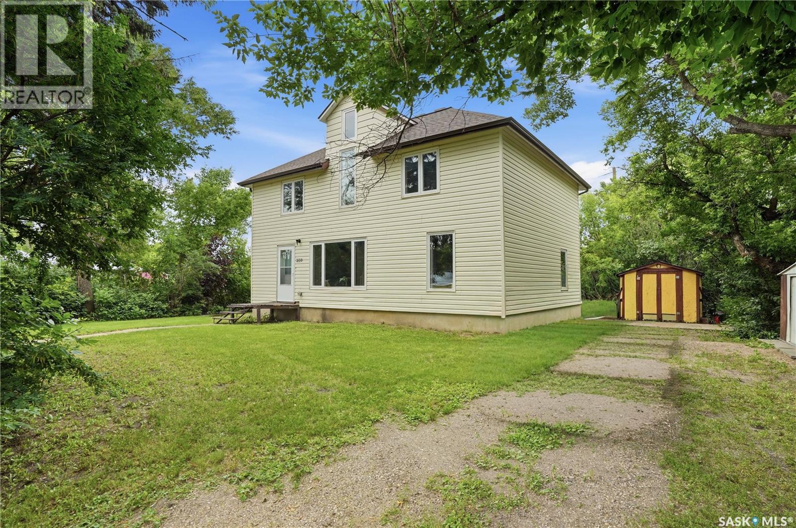 300 Main STREET, Dysart, Saskatchewan