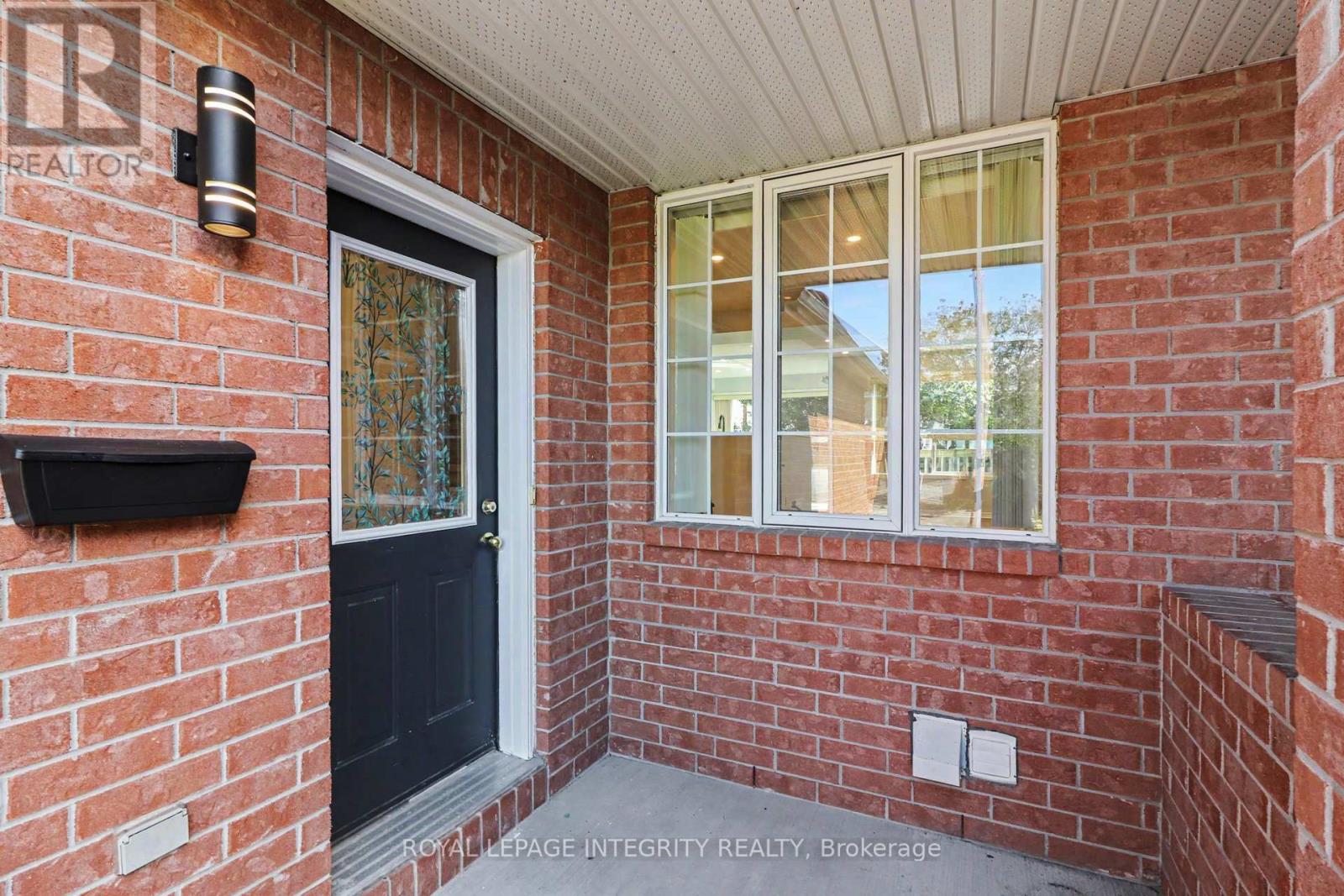 15 Angus Drive, Ottawa, Ontario  K2L 4E6 - Photo 2 - X13702530
