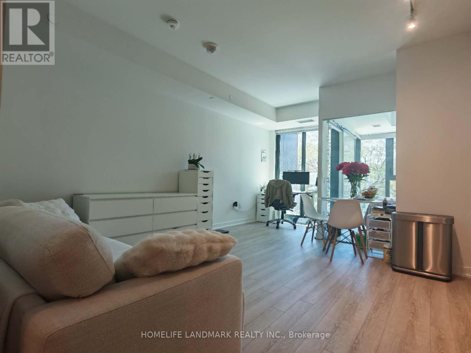310 - 250 Lawrence Avenue W, Toronto, Ontario  M5M 1B2 - Photo 4 - C13702558