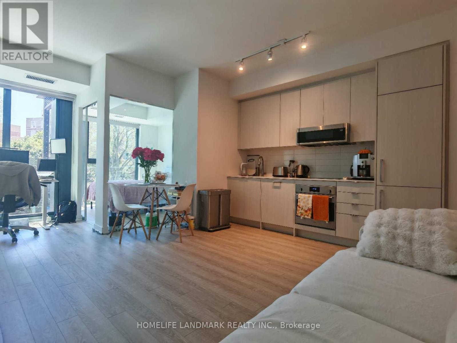 310 - 250 Lawrence Avenue W, Toronto, Ontario  M5M 1B2 - Photo 5 - C13702558