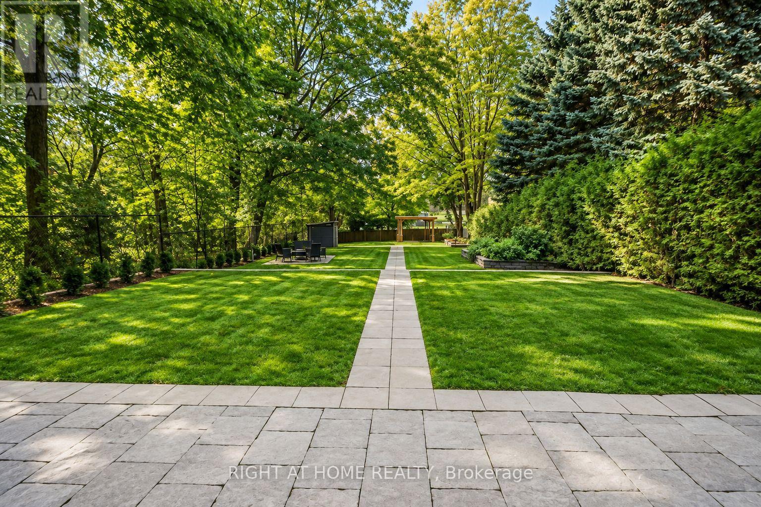 64 Larwood Boulevard, Toronto, Ontario M1M 2M5 - Photo 3 - E13702488