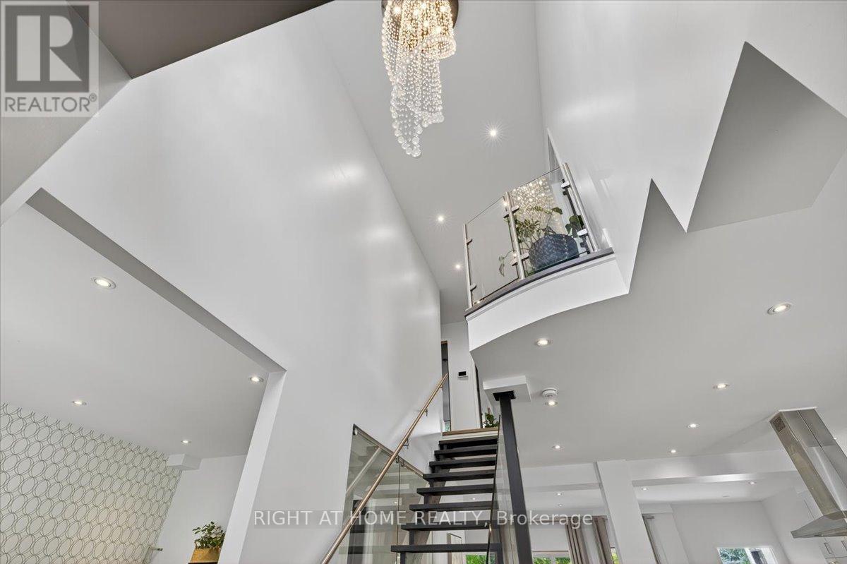 64 Larwood Boulevard, Toronto, Ontario M1M 2M5 - Photo 8 - E13702488