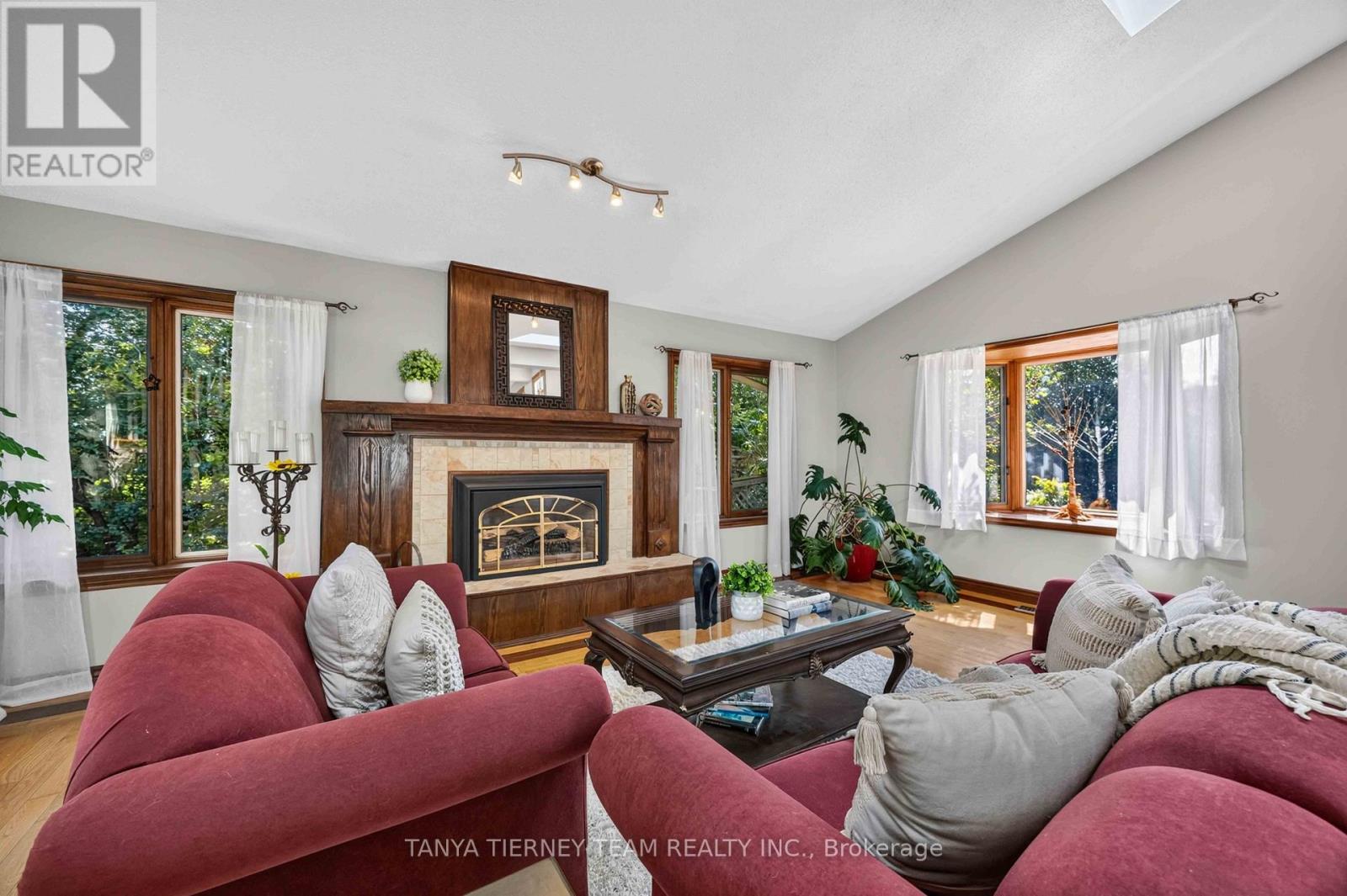 4883 Old Brock Road, Pickering, Ontario  L1Y 1A6 - Photo 9 - E13702550