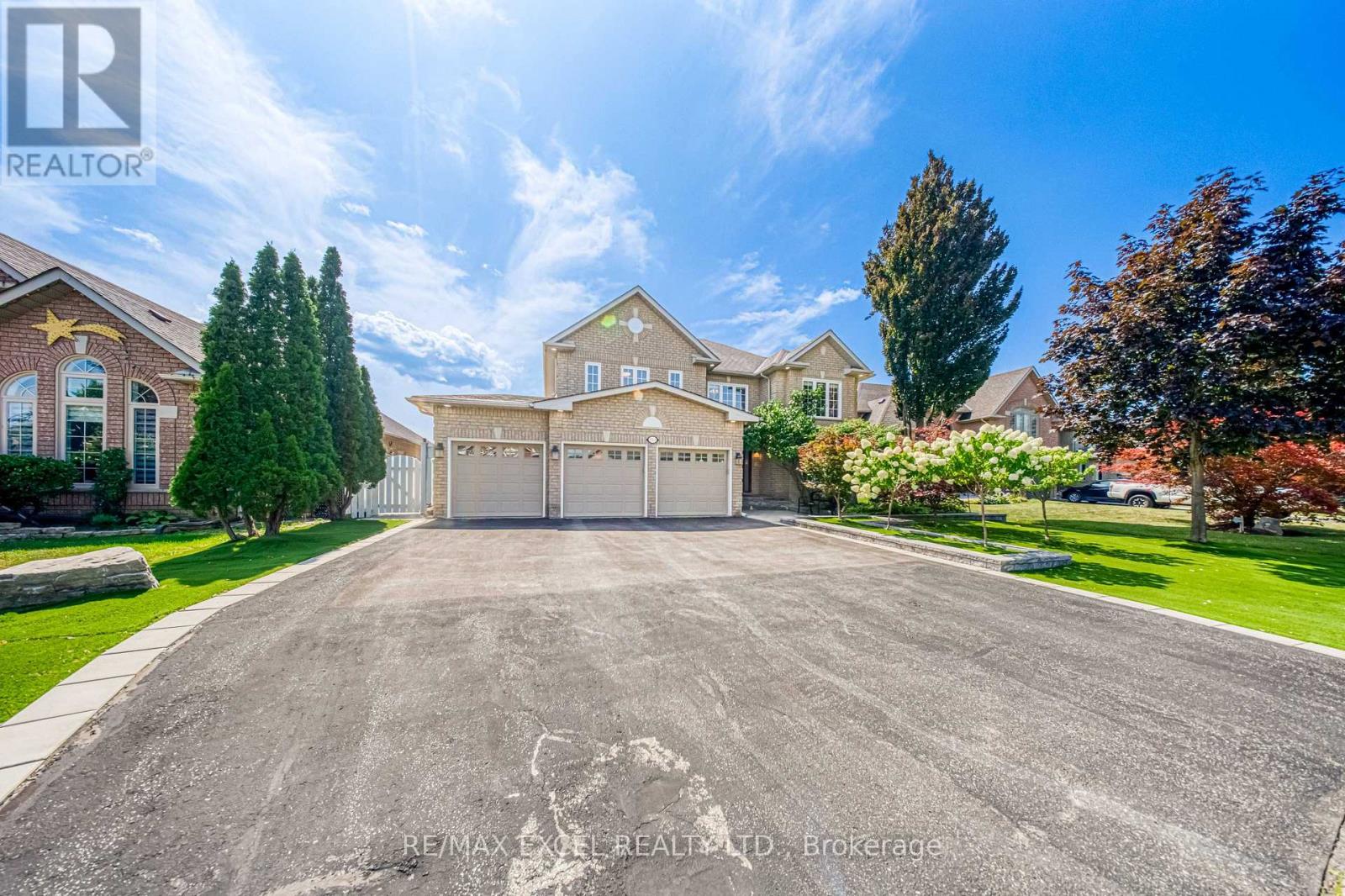 352 Crofters Road, Vaughan, Ontario  L4L 8Y3 - Photo 2 - N13702536