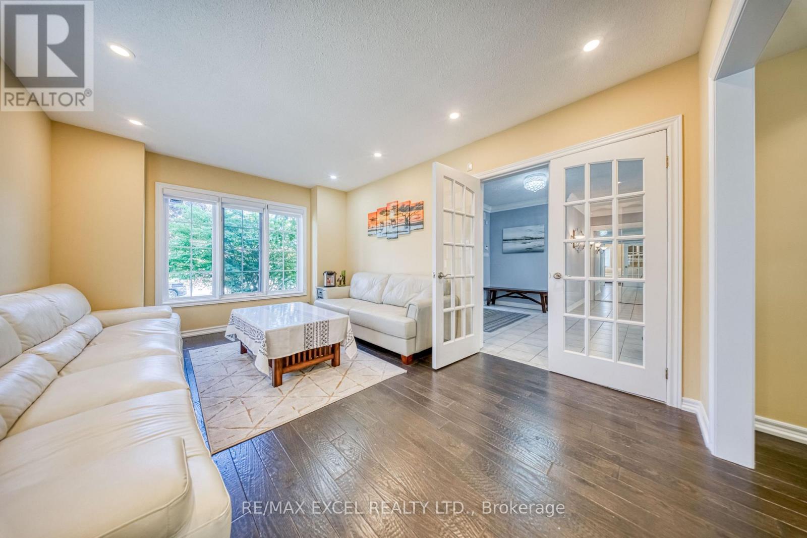 352 Crofters Road, Vaughan, Ontario  L4L 8Y3 - Photo 5 - N13702536