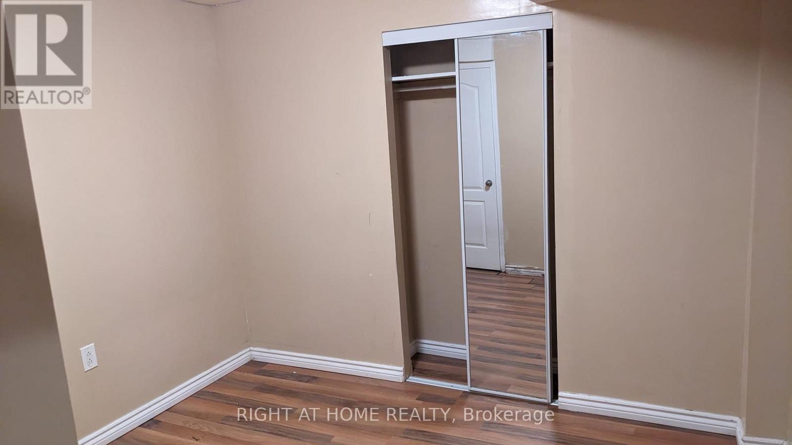 Bsmt - 3470 Crimson King Circle, Mississauga, Ontario  L5N 8M9 - Photo 7 - W13702468