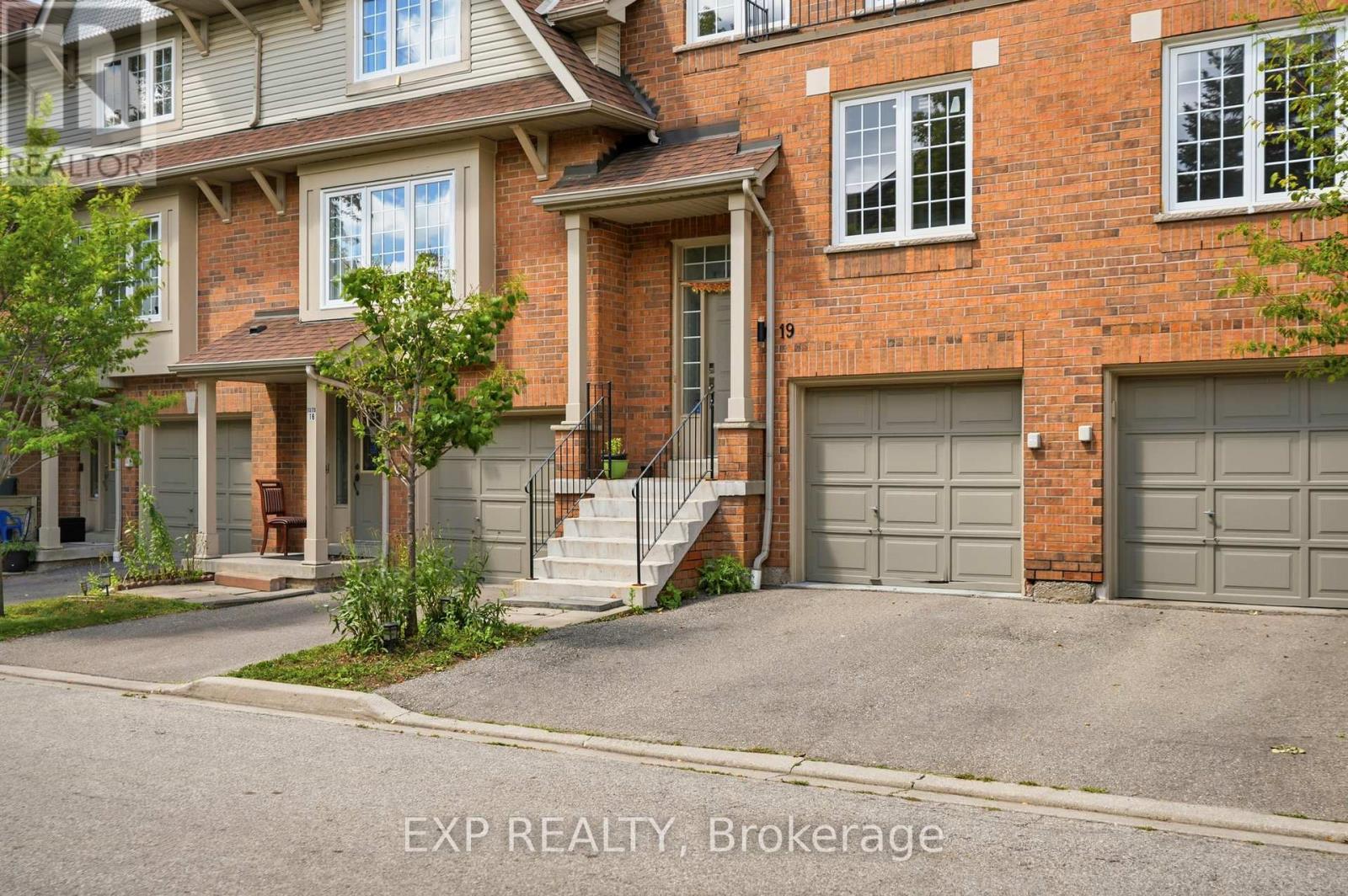 19 - 1575 South Parade Court, Mississauga, Ontario  L5M 6E9 - Photo 2 - W13702490