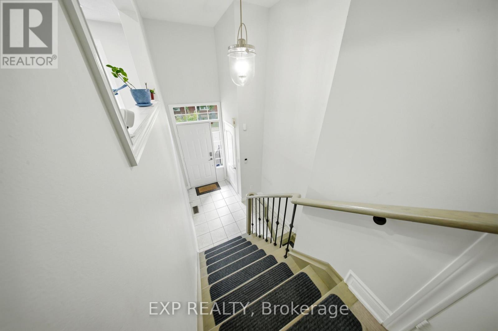 19 - 1575 South Parade Court, Mississauga, Ontario  L5M 6E9 - Photo 6 - W13702490