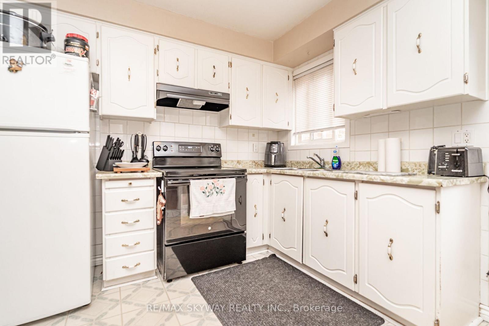 59 Skegby Road, Brampton, Ontario  L6V 2T8 - Photo 20 - W13702512
