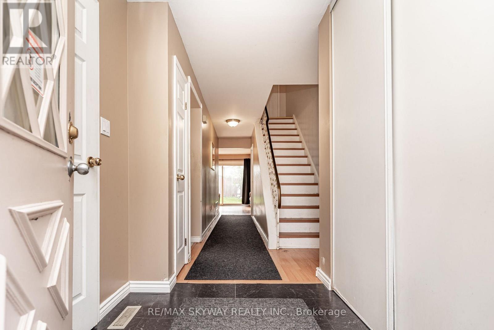 59 Skegby Road, Brampton, Ontario  L6V 2T8 - Photo 8 - W13702512