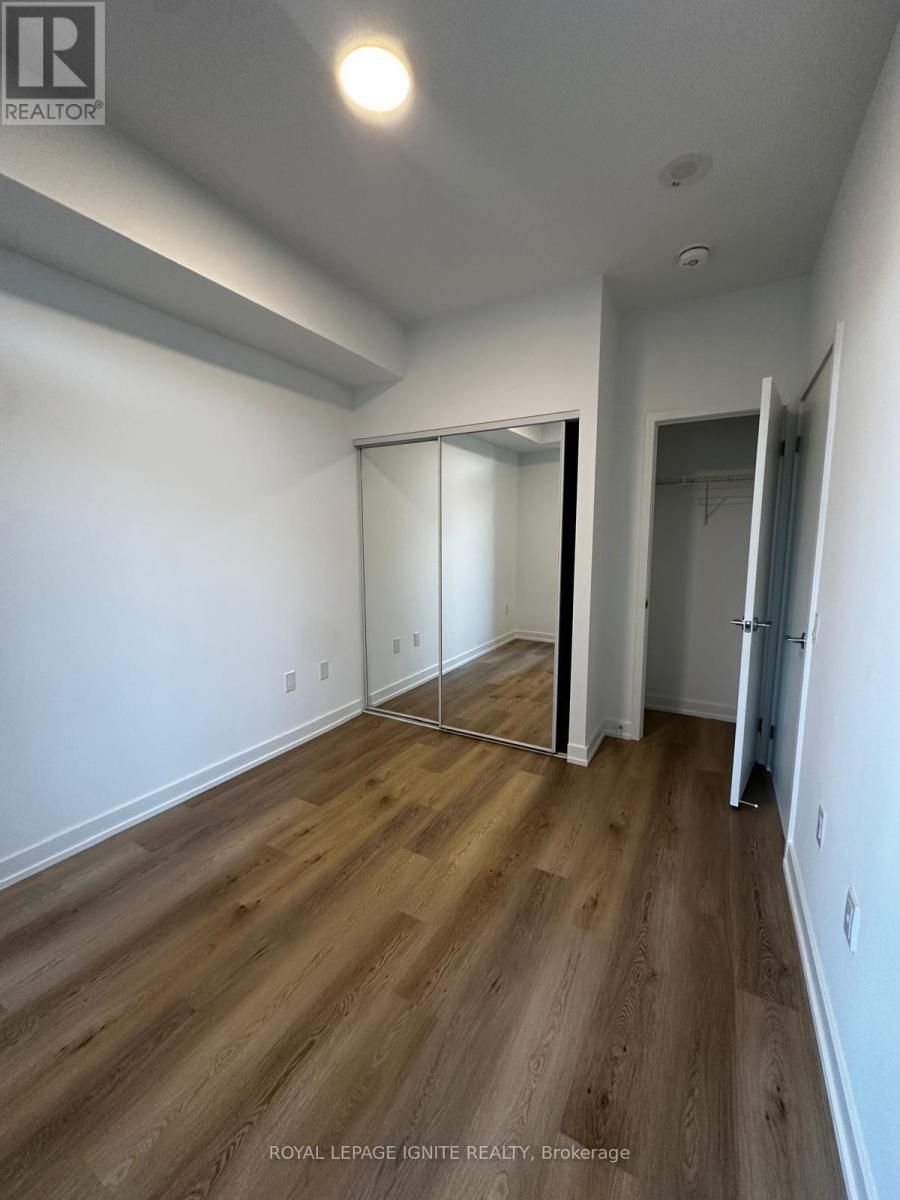 1307 - 395 Square One Drive, Mississauga, Ontario  L5B 0P6 - Photo 10 - W13702538