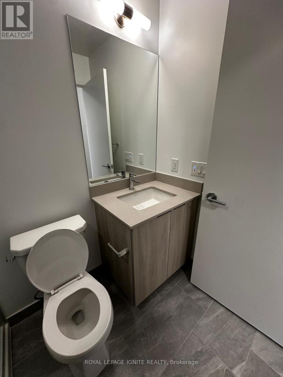 1307 - 395 Square One Drive, Mississauga, Ontario  L5B 0P6 - Photo 16 - W13702538