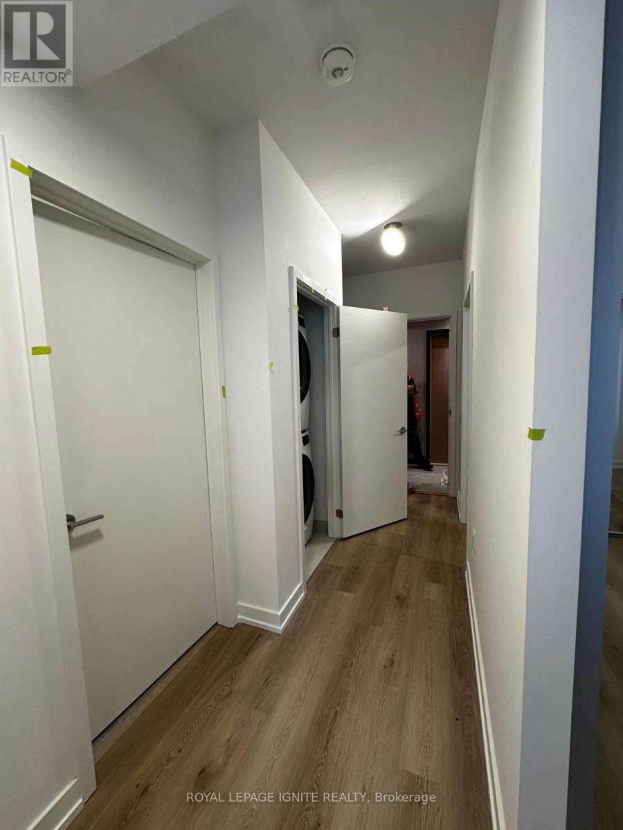 1307 - 395 Square One Drive, Mississauga, Ontario  L5B 0P6 - Photo 19 - W13702538