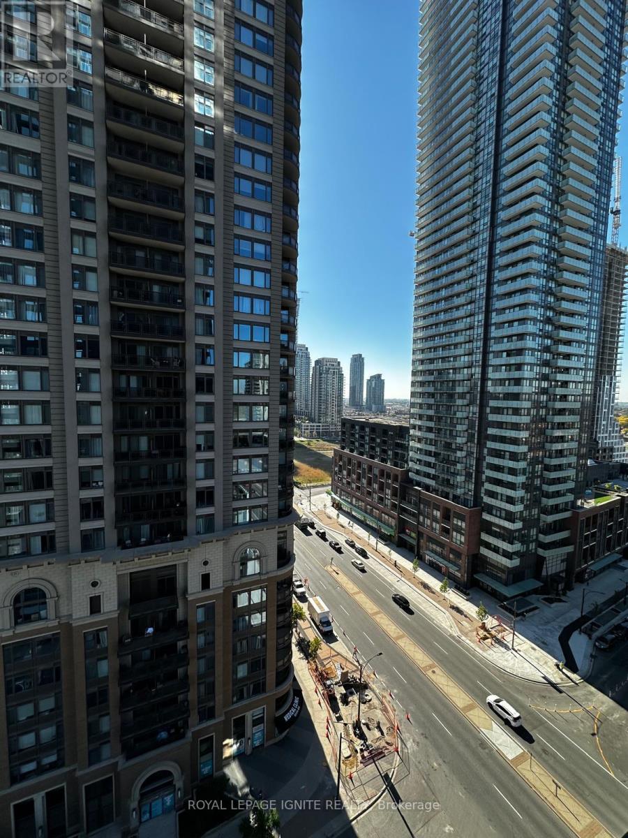 1307 - 395 Square One Drive, Mississauga, Ontario  L5B 0P6 - Photo 2 - W13702538