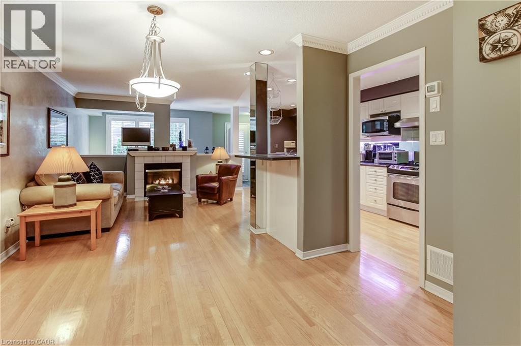 1084 W Queen Street W Unit# 8b, Mississauga, Ontario  L5H 4K4 - Photo 8 - 40830226