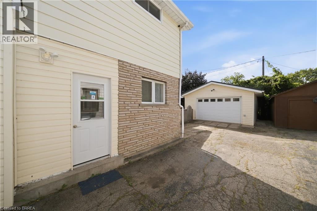49 Seventh Avenue, Brantford, Ontario  N3S 1B3 - Photo 24 - 40856895