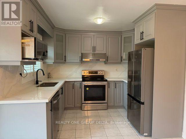 Upper - 24 Arborview Crescent, Toronto, Ontario  M9W 7B3 - Photo 11 - W13702564