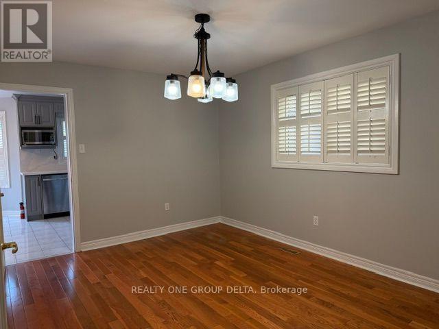 Upper - 24 Arborview Crescent, Toronto, Ontario  M9W 7B3 - Photo 17 - W13702564