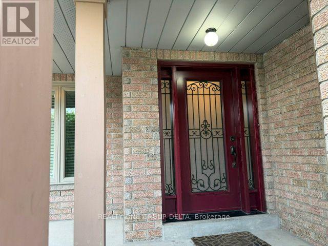 Upper - 24 Arborview Crescent, Toronto, Ontario  M9W 7B3 - Photo 3 - W13702564