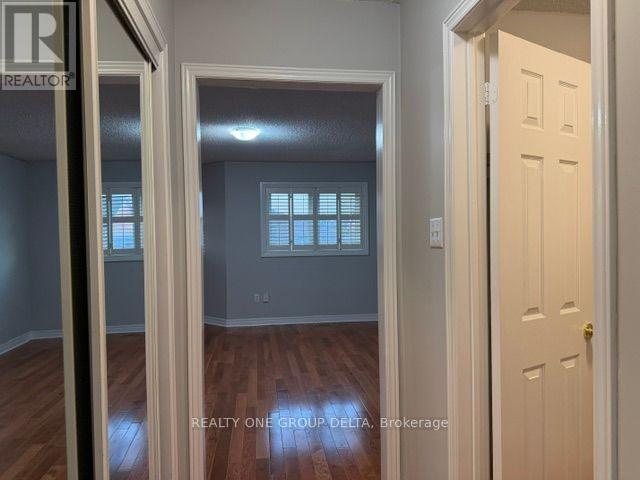Upper - 24 Arborview Crescent, Toronto, Ontario  M9W 7B3 - Photo 30 - W13702564