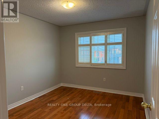 Upper - 24 Arborview Crescent, Toronto, Ontario  M9W 7B3 - Photo 37 - W13702564