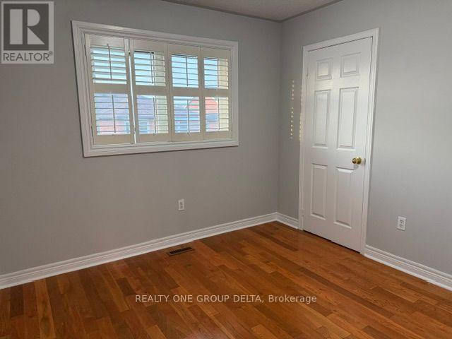 Upper - 24 Arborview Crescent, Toronto, Ontario  M9W 7B3 - Photo 40 - W13702564