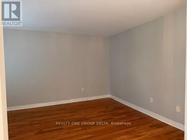 Upper - 24 Arborview Crescent, Toronto, Ontario  M9W 7B3 - Photo 7 - W13702564