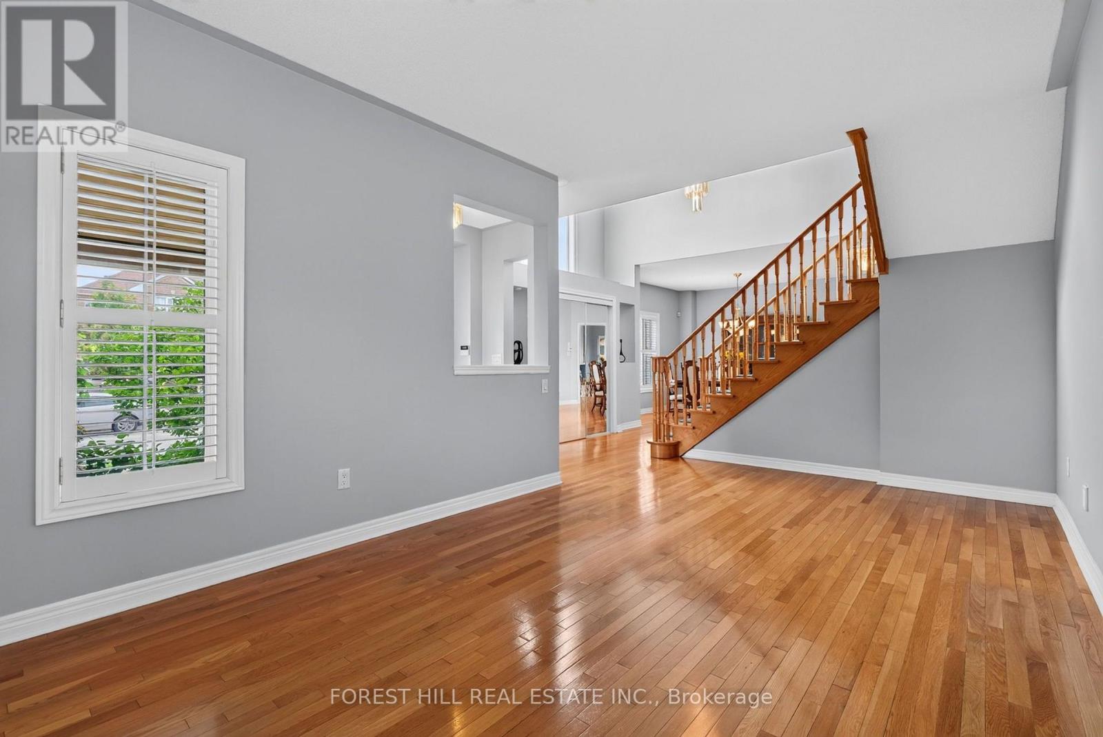 2 Foxfield Crescent, Vaughan, Ontario  L4K 5G2 - Photo 7 - N13687654
