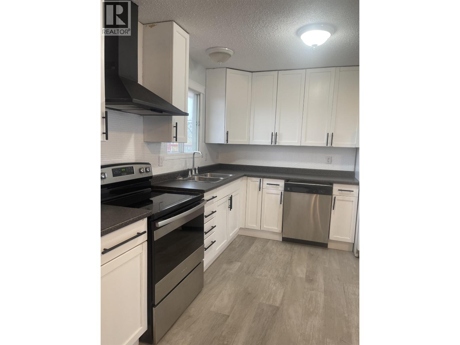 9616 92 Street, Fort St. John, British Columbia  V1J 5C9 - Photo 8 - R3089931