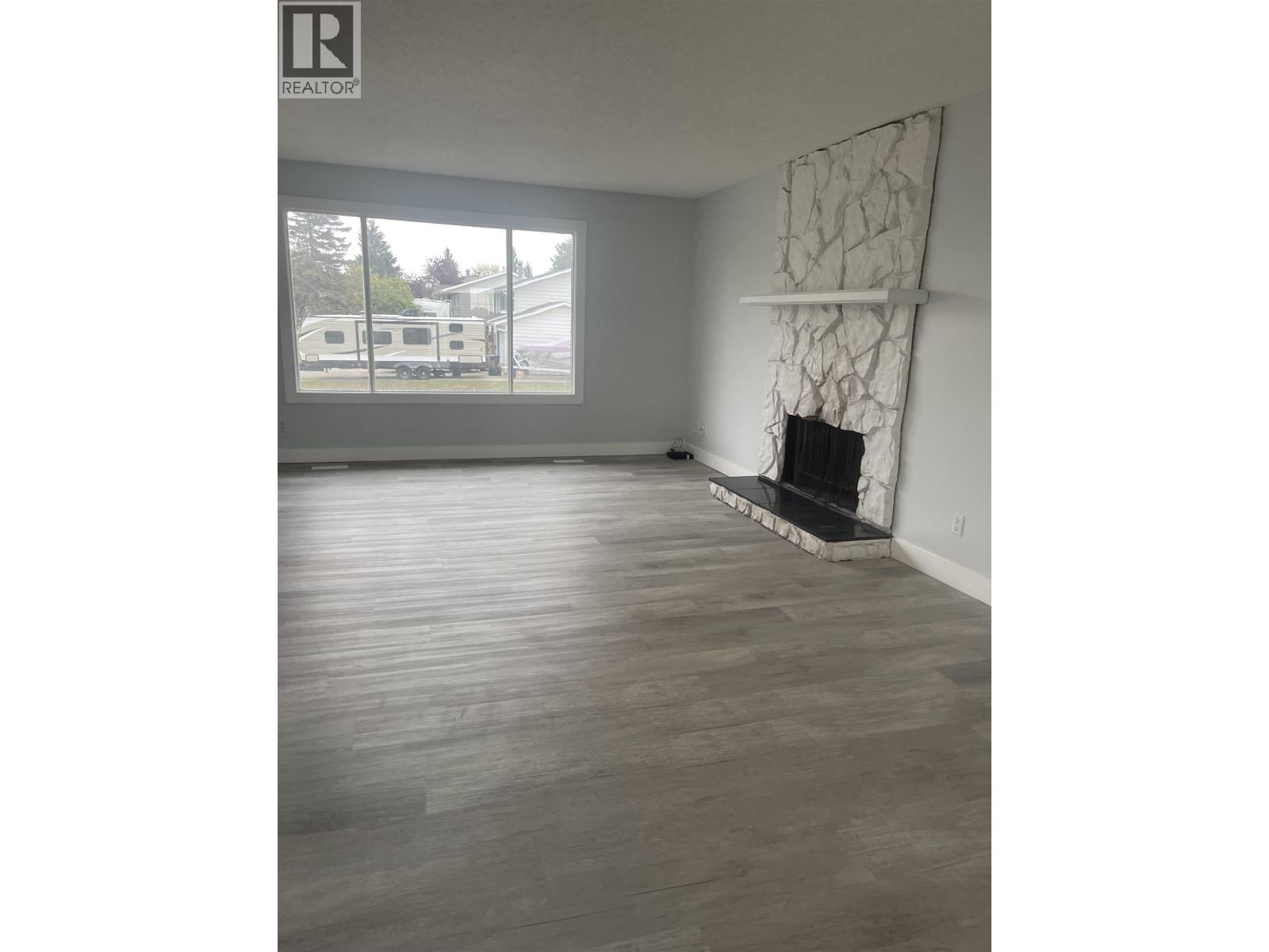 9616 92 Street, Fort St. John, British Columbia  V1J 5C9 - Photo 5 - R3089931