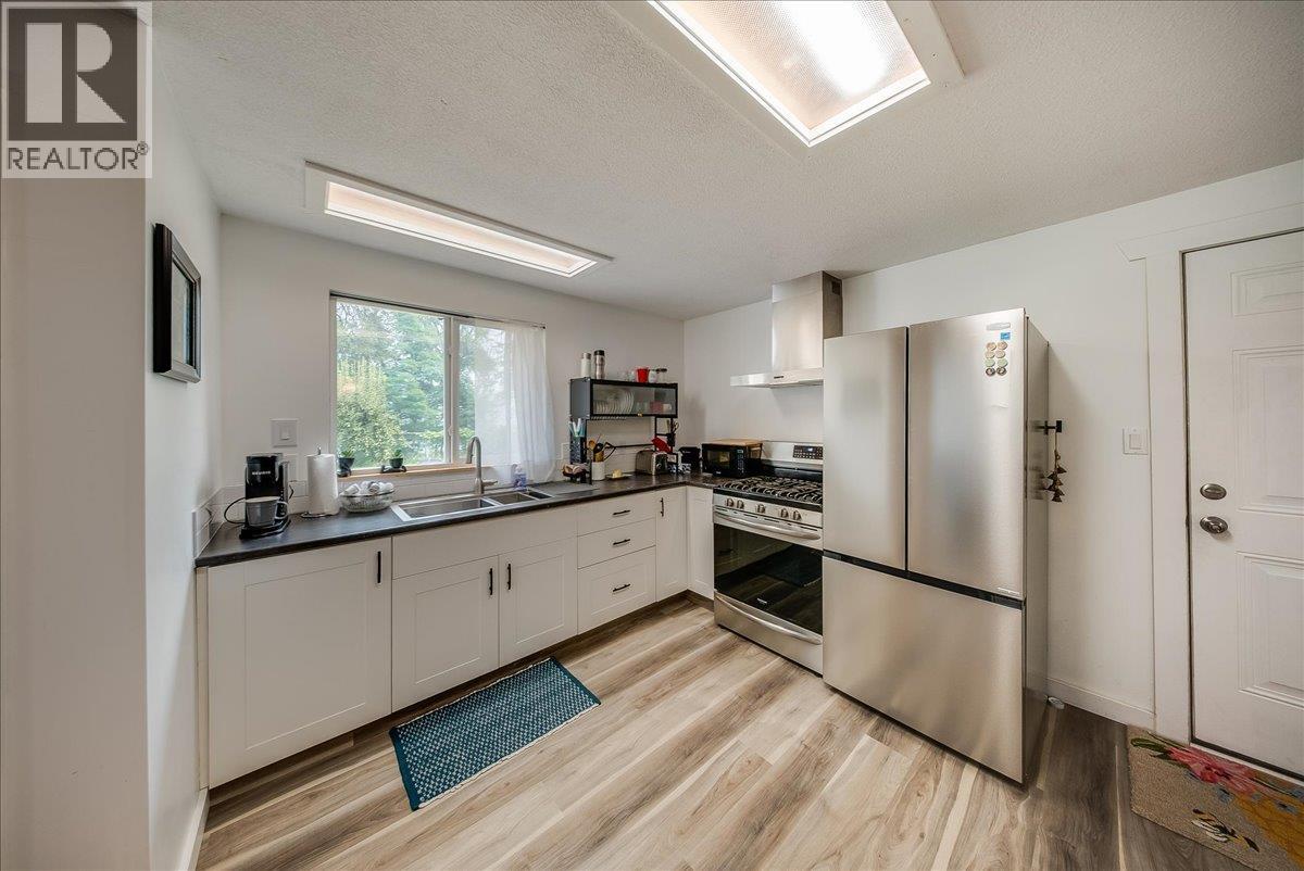814 16th Avenue, Genelle, British Columbia  V0G 1G0 - Photo 30 - 10397568