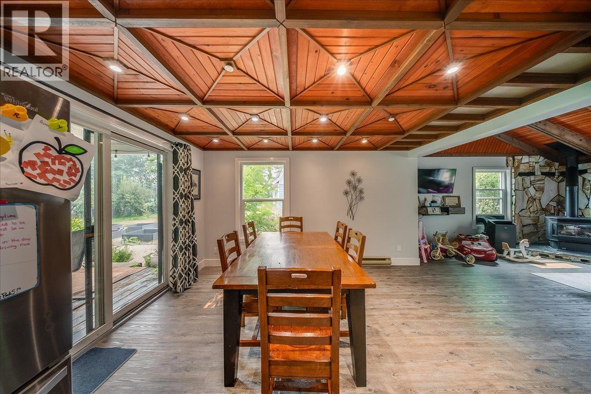 814 16th Avenue, Genelle, British Columbia  V0G 1G0 - Photo 8 - 10397568
