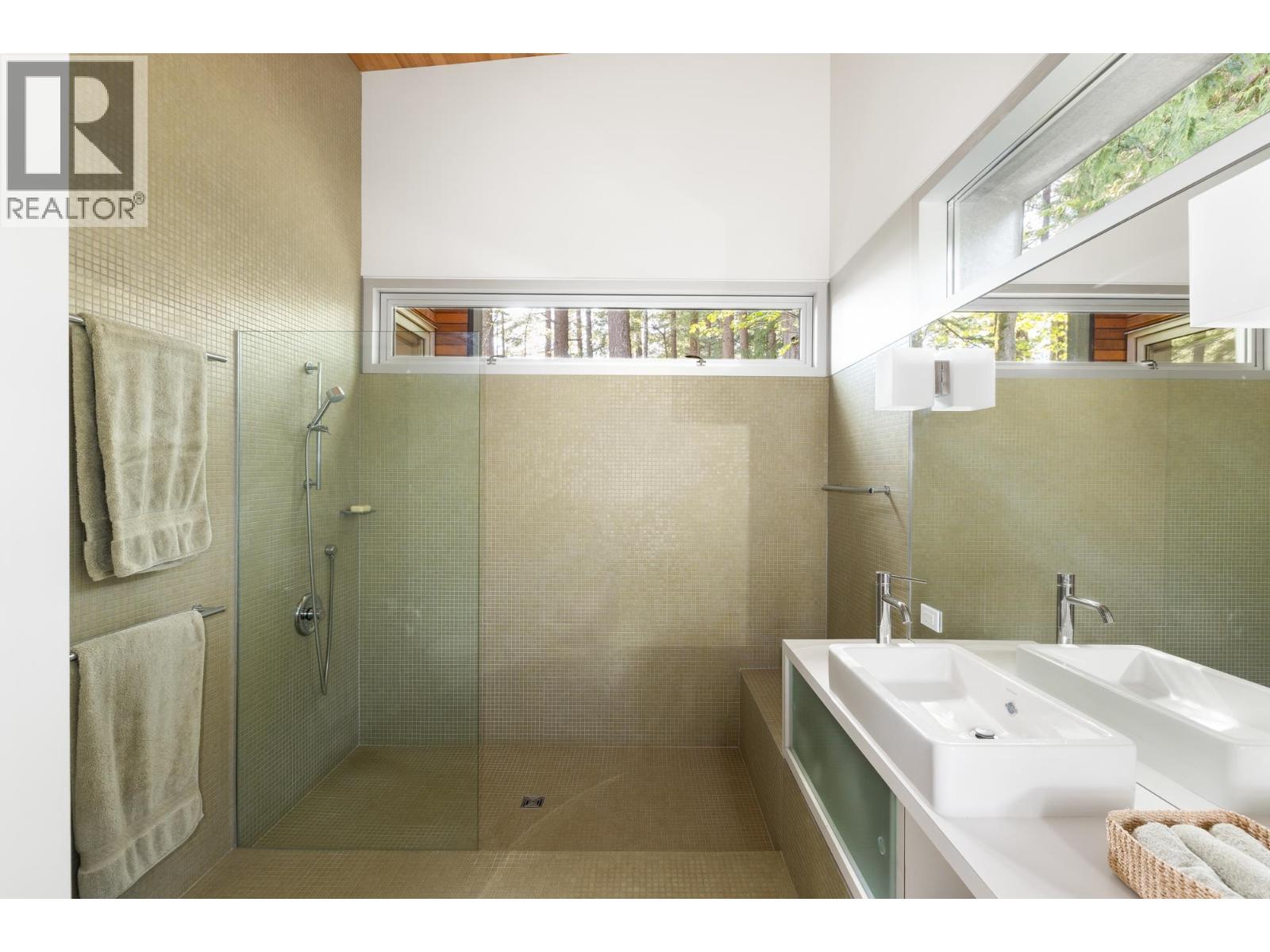 671 Bowen View Road, Gambier Island, British Columbia  A0A 0A0 - Photo 30 - R3118982