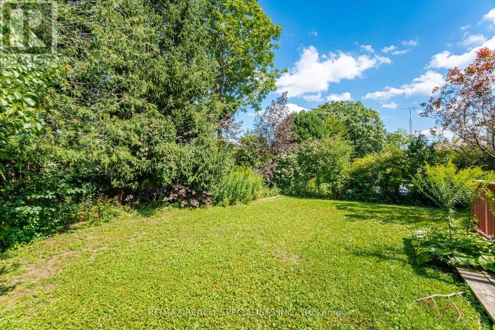3637 Chiplow Road, Mississauga, Ontario  L4X 2R1 - Photo 30 - W13702022