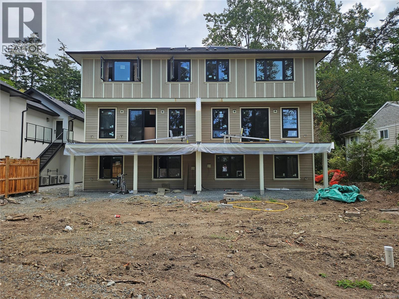B 3942 Telegraph Bay Rd, Saanich, British Columbia V8N 4H7 - Photo 12 - 1044409