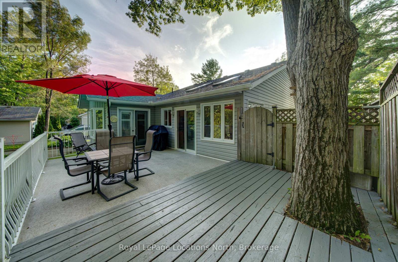 2225 Tiny Beaches Road S, Tiny, Ontario  L0L 1P0 - Photo 22 - S13702330