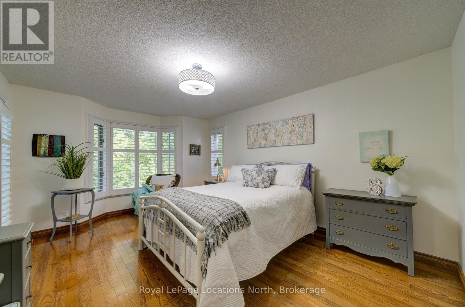 2225 Tiny Beaches Road S, Tiny, Ontario  L0L 1P0 - Photo 25 - S13702330