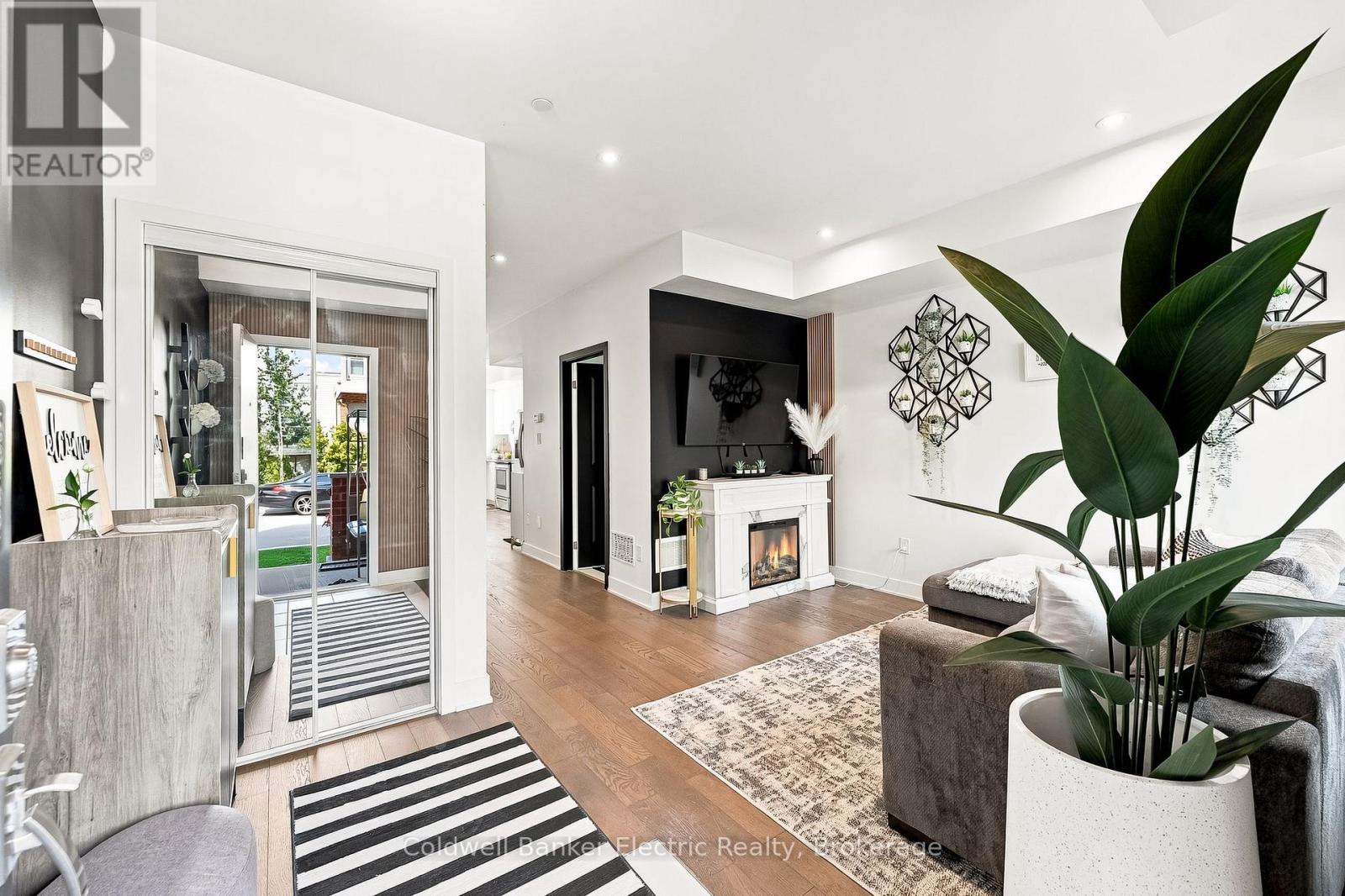 42 William Duncan Road, Toronto, Ontario M3K 0C5 - Photo 7 - W13702576
