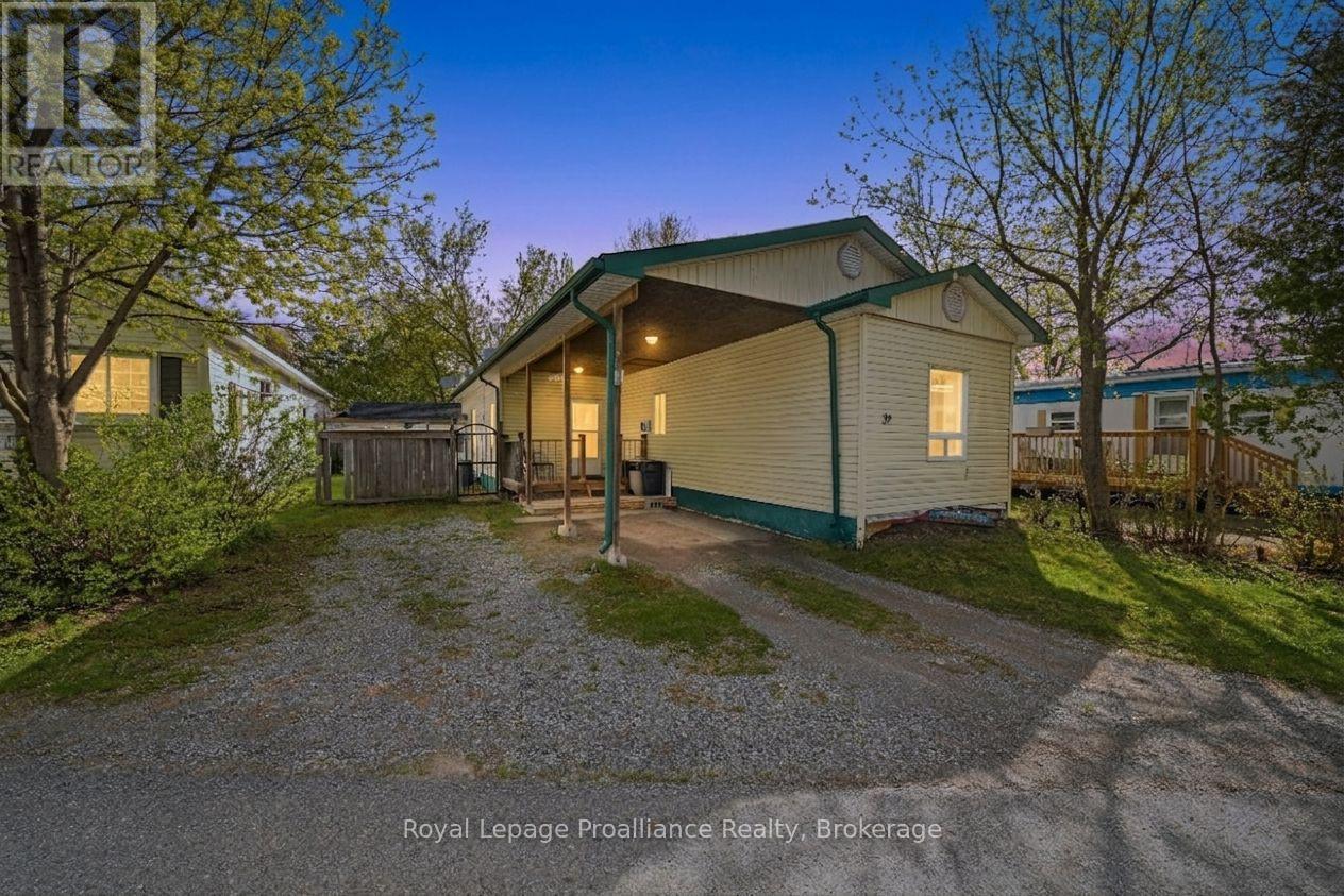 39 - 63 WHITES ROAD, quinte west (sidney ward), Ontario