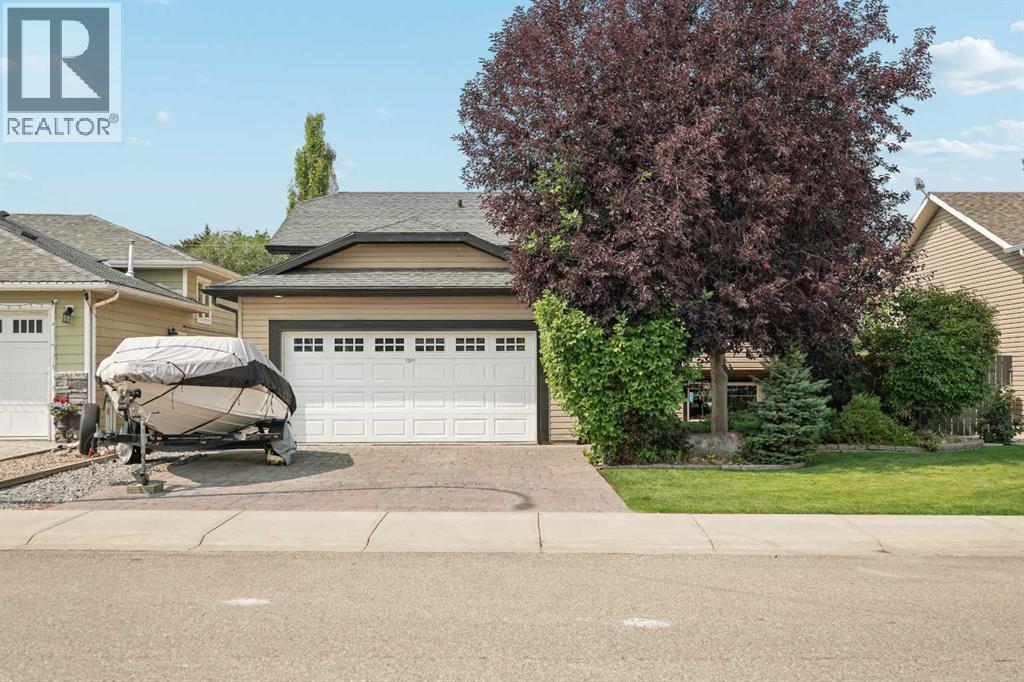622 Centennial Avenue, Nobleford, Alberta