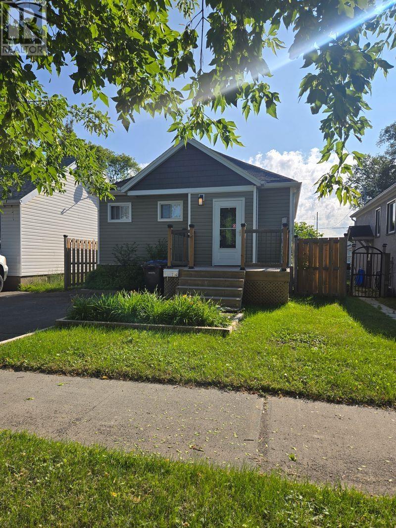 734 Franklin ST S, Thunder Bay, Ontario