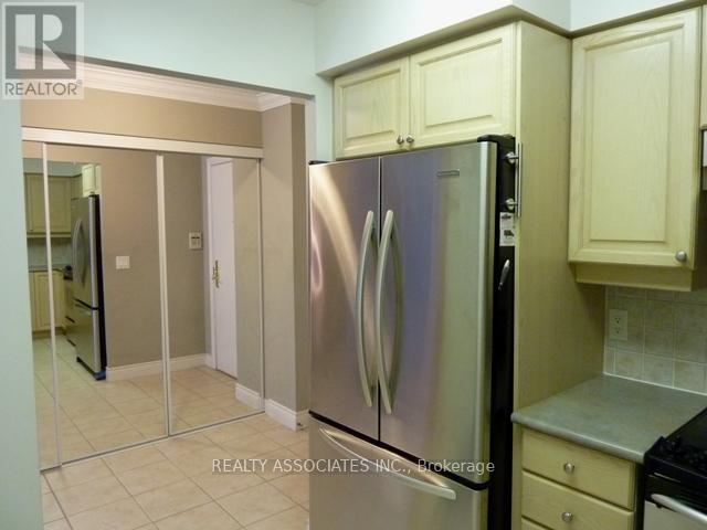 801 - 880 Grandview Way, Toronto, Ontario M2N 7B2 - Photo 6 - C13702578