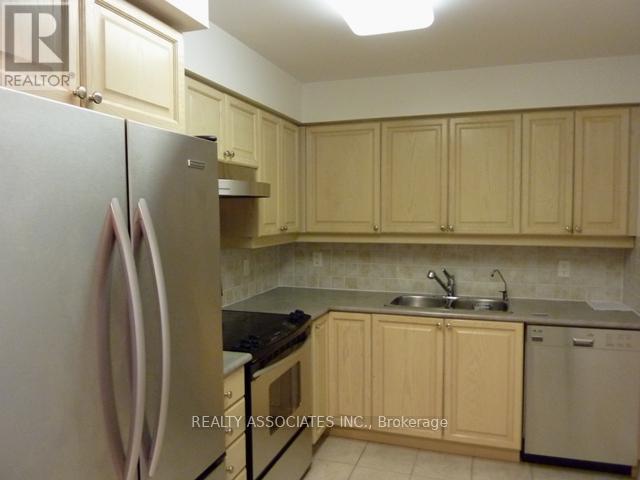 801 - 880 Grandview Way, Toronto, Ontario M2N 7B2 - Photo 7 - C13702578
